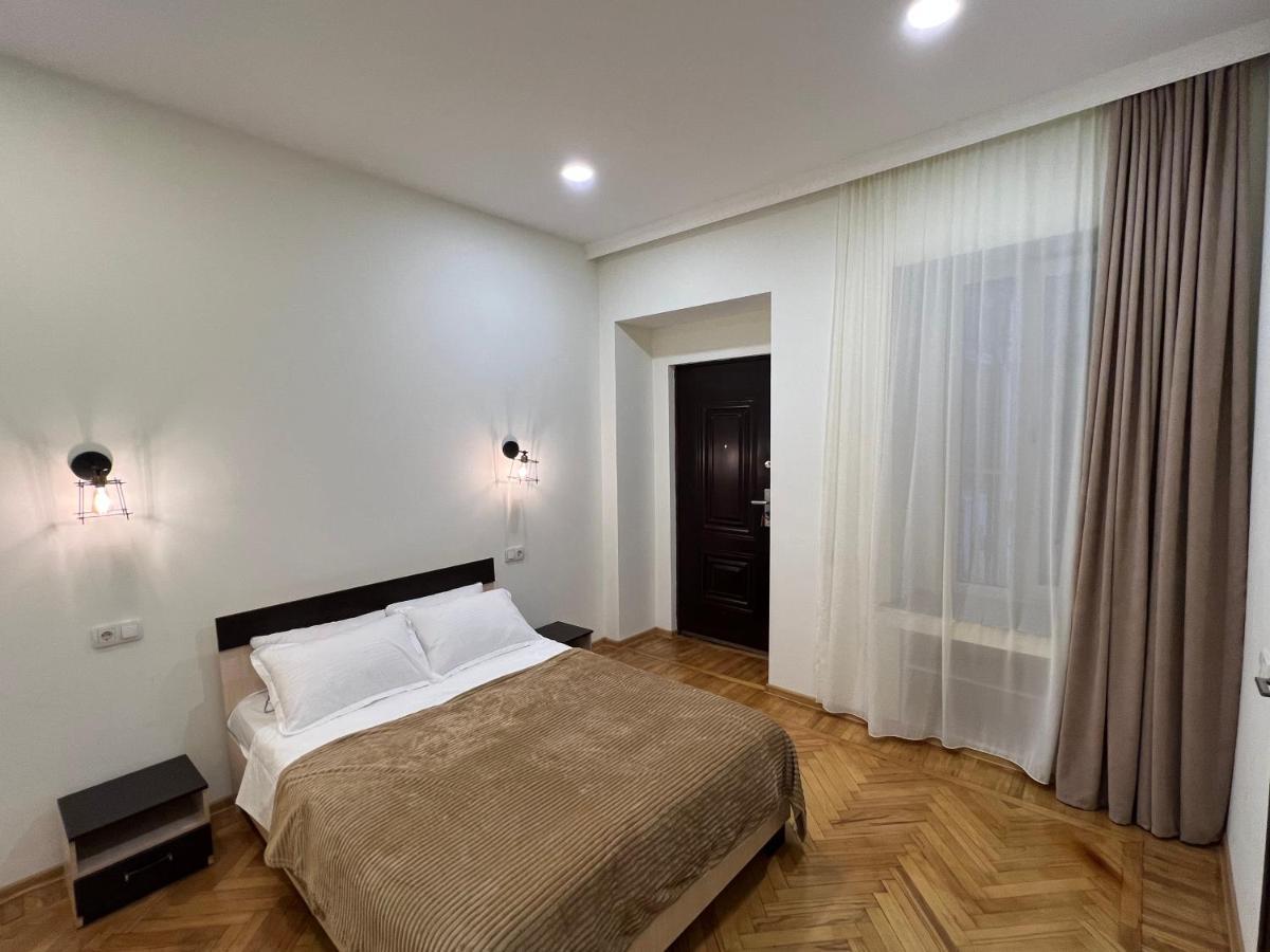 Cosy Apartment In Tbilisi Centre Zewnętrze zdjęcie